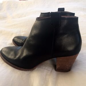 Madewell Billie boots - black leather - size 8